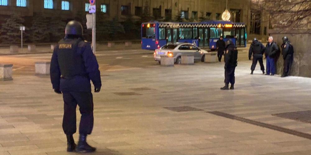 Ένοπλη επίθεση στη Μόσχα: Ένας νεκρός υπάλληλος της FSB και 5 τραυματίες – Σημειώθηκε και έκρηξη