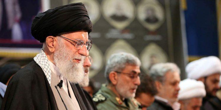 Χαμενεΐ: «Χαστούκι» στις ΗΠΑ τα ιρανικά πυραυλικά πλήγματα στις αμερικανικές βάσεις στο Ιράκ