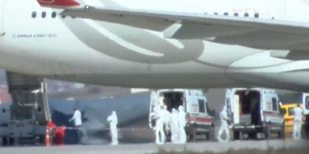 Συναγερμός στην Άγκυρα: 17 ύποπτα κρούσματα κορωνοϊού σε αεροπλάνο της Turkish Airlines