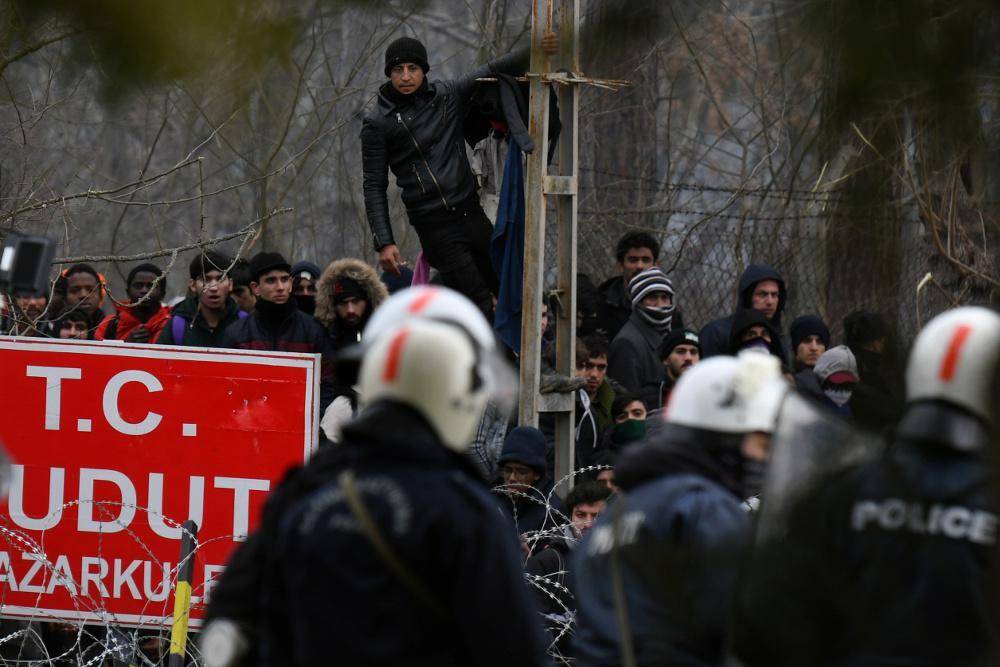 Έβρος: Διπλασιασμός μεταναστευτικών ροών σε ένα 24ωρο - Έγιναν 400 απόπειρες εισόδου
