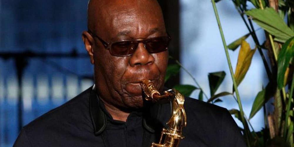 Πέθανε ο μεγάλος σαξοφωνίστας Μανού Ντιμπάνγκο από κορωνοϊό