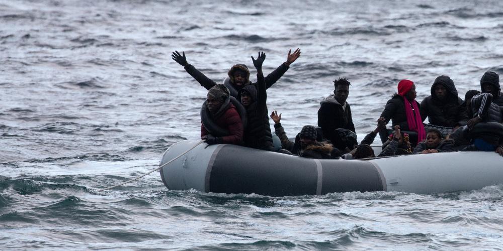 Μυτιλήνη: Βάρκα με 36 μετανάστες έφτασε σε παραλία του νησιού