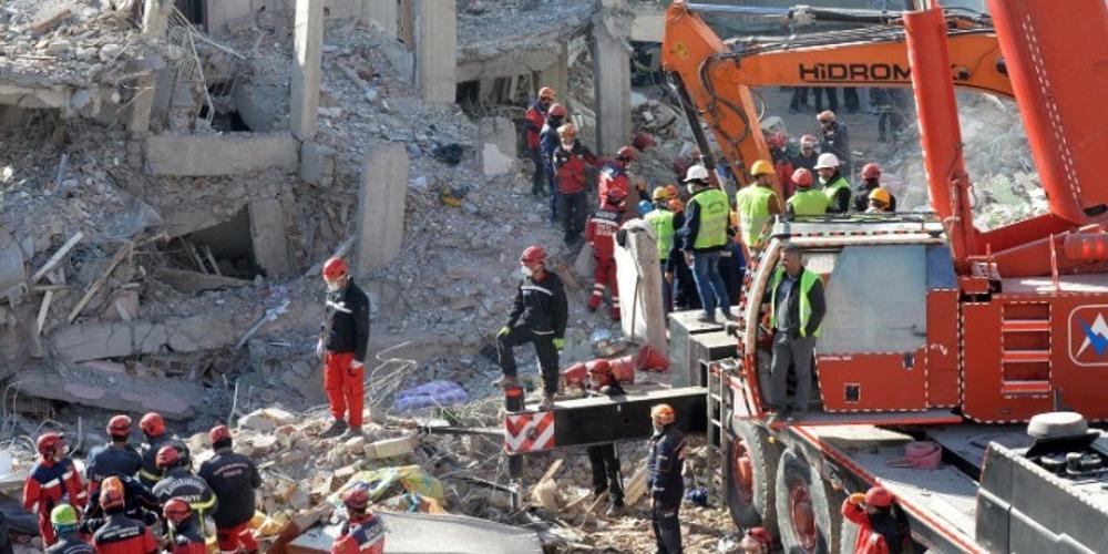 Σεισμός στην Τουρκία: Στους 38 οι νεκροί - Σταματά η επιχείρηση εντοπισμού και διάσωσης