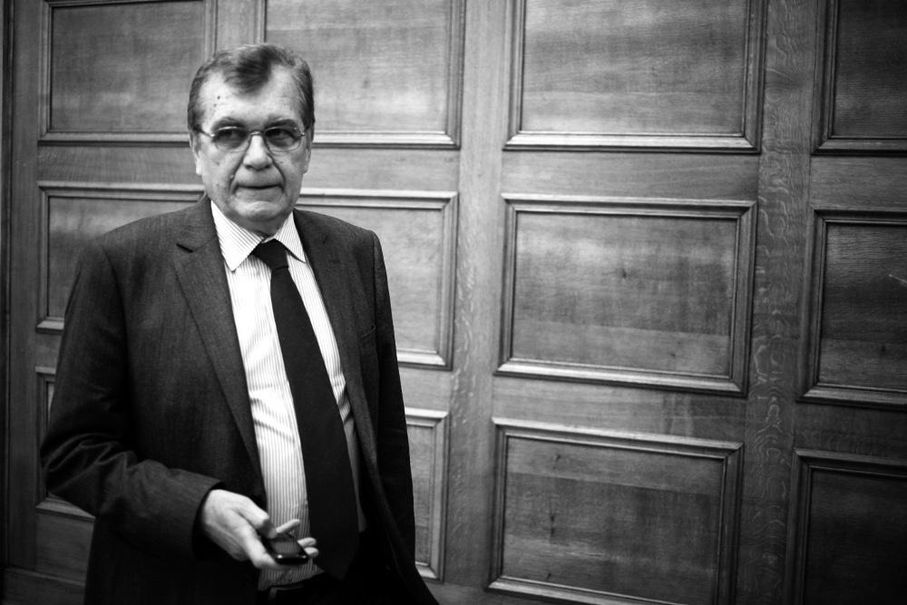 Δημήτρης Κρεμαστινός: Ο πολιτικός κόσμος αποχαιρετά τον «καρδιολόγο» των Ελλήνων