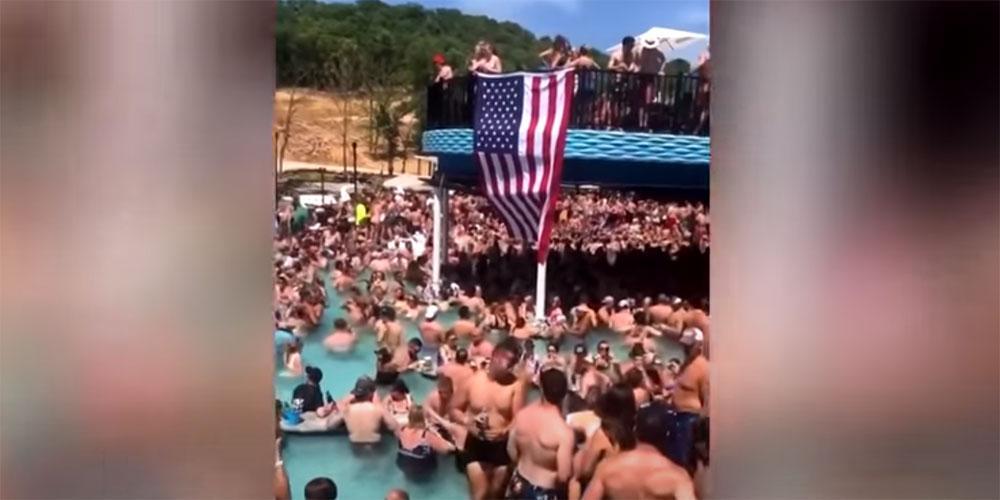 Ξεσάλωσαν στις ΗΠΑ: Το viral βίντεο από πάρτι σε πισίνα