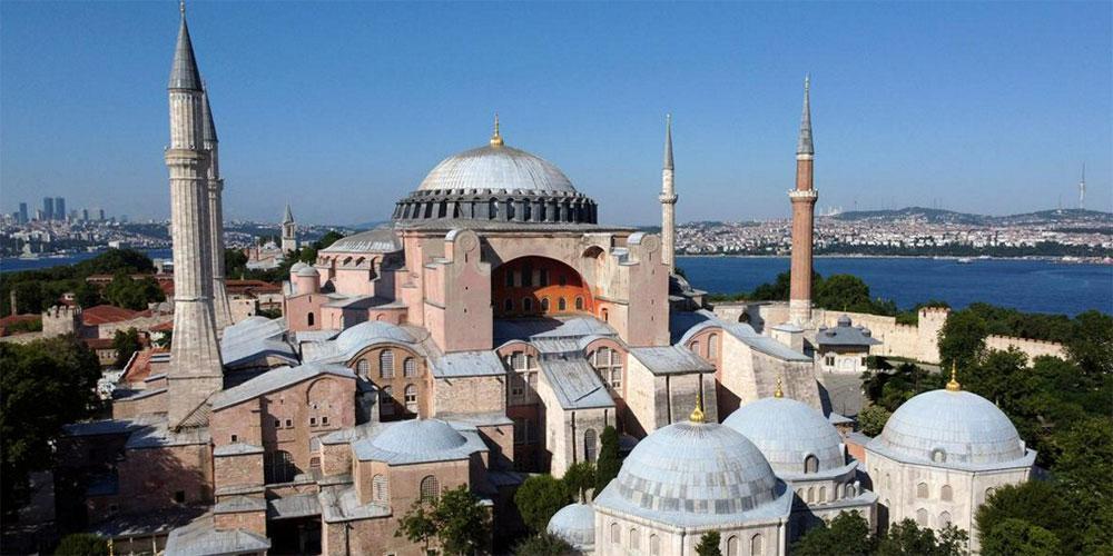 Ηχηρό μήνυμα της Ευρώπης στον Ερντογάν: Να αλλάξει άμεσα η απόφαση για την Αγία Σοφία