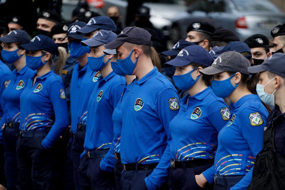 Νέα Ο.Δ.Ο.Σ. της ΕΛ.ΑΣ. για τις συναθροίσεις: Οι αστυνομικοί με τα γαλάζια μπλουζάκια
