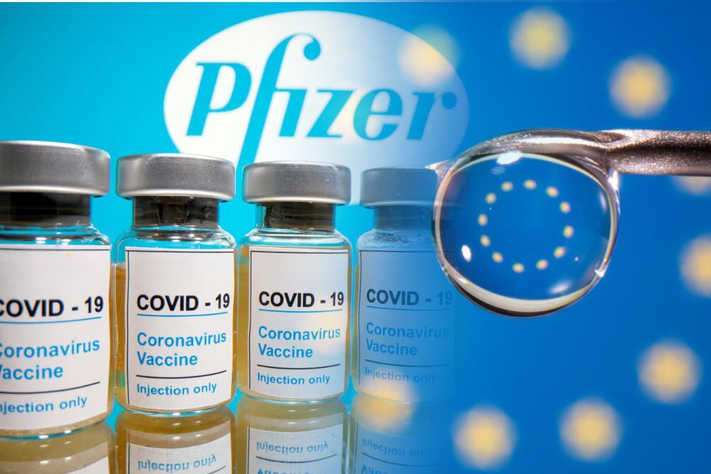 Κορωνοϊός: Υπεγράφη η συμφωνία Κομισιόν – Pfizer/BioNTech για το εμβόλιο
