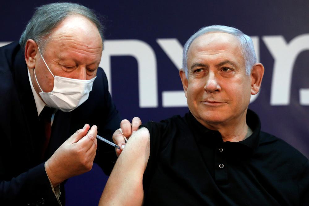 Κορωνοϊός- Ισραήλ: Εμβολιάστηκε ο Νετανιάχου εκκινώντας την εκστρατεία- Καμία χαλάρωση μέτρων