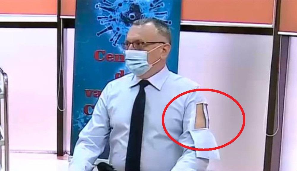 Ρουμάνος υπουργός βρήκε το τέλειο... πουκάμισο εμβολιασμού από την ΑΜΑΝ teleshopping