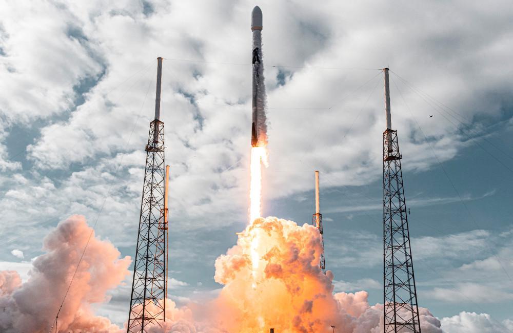 SpaceX - NASA: Αναβάλλεται η εκτόξευση λόγω ιατρικού ζητήματος