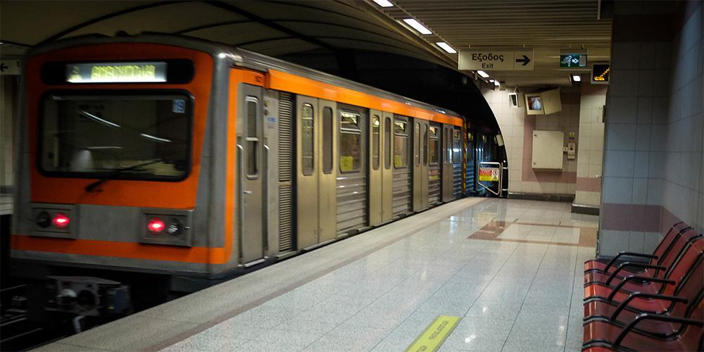 Μετρό Δάφνη: Άνθρωπος έπεσε στις γραμμές του Μετρό – Σε εξέλιξη επιχείρηση απεγκλωβισμού