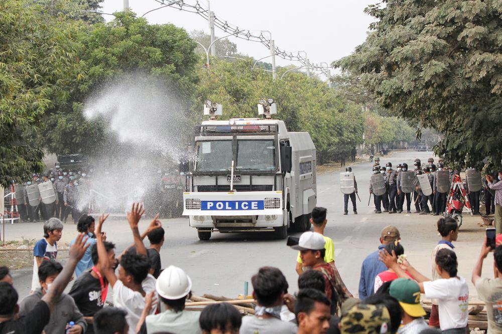 Μιανμάρ: Η αστυνομία άνοιξε πυρ εναντίον διαδηλωτών - 2 νεκροί και 30 τραυματίες