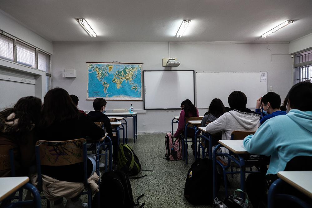 Σχολεία: Το πρώτο μεγάλο test σήμερα – Επιστρέφουν στα θρανία πάνω από 1 εκατ. μαθητές