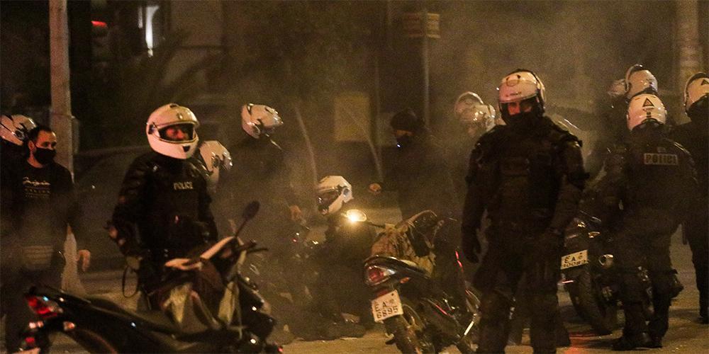 Νέα Σμύρνη: «Είμαστε εγκλωβισμένοι» - Ηχητικό ντοκουμέντο των διαλόγων της ΕΛ.ΑΣ. την ώρα της επίθεσης στον αστυνομικό