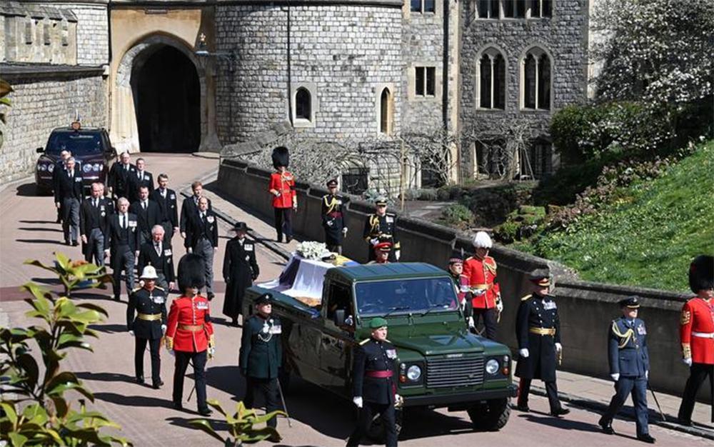 Η Βρετανία αποχαιρέτησε τον Πρίγκιπα Φίλιππο - Συγκίνηση στην κηδεία