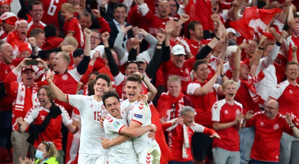 Euro 2020: Πανηγυρικά στους «8» οι Δανοί και το όνειρο συνεχίζεται