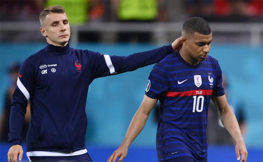 EURO 2020: Ο αποκλεισμός της Γαλλίας έφερε και πτώση στις μετοχές