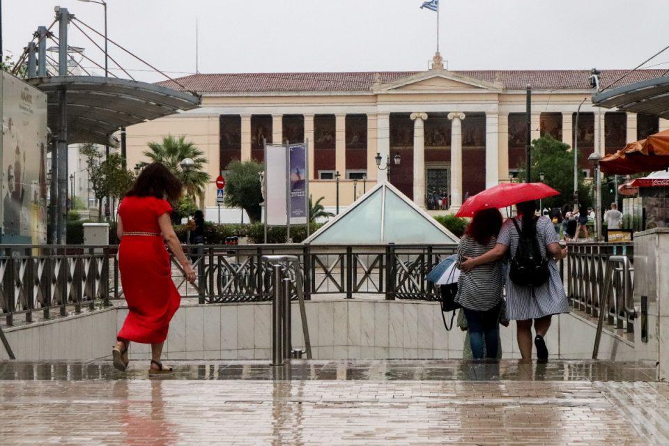 Καιρός: Χειμώνας σε μία νύχτα, έπεσε κατακόρυφα η θερμοκρασία – Βροχές, μποφόρ και κρύο σε όλη τη χώρα