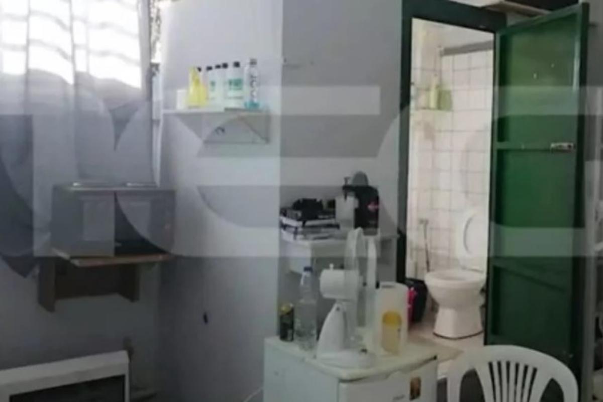 Γλυκά Νερά: Αυτό είναι το κελί του Μπάμπη Αναγνωστόπουλου στις φυλακές Κορυδαλλού