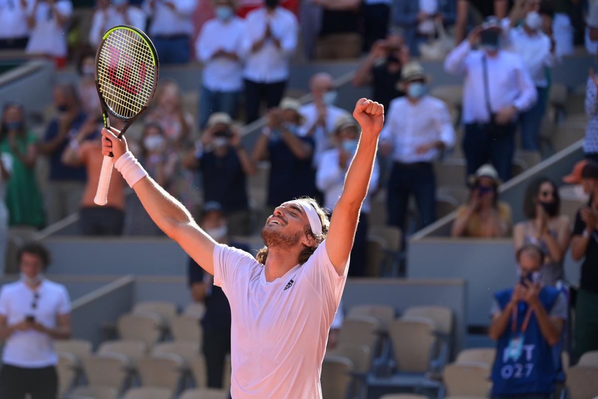 Στέφανος Τσιτσιπάς: «Λύγισε» μετά τον άθλο στο Roland Garros – «Έπαιξα γενναία και θαρραλέα» [βίντεο]