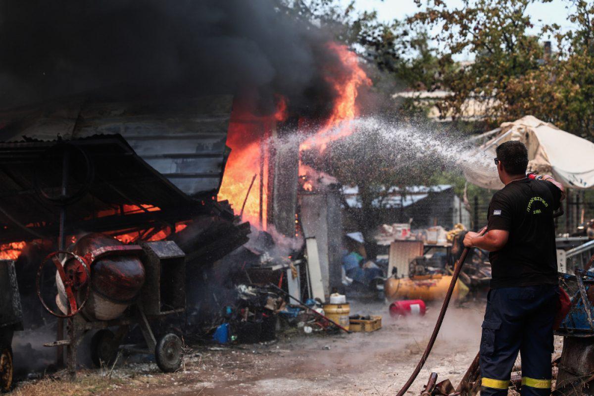 Φωτιά στη Σταμάτα: «Θα είχαμε νέο Μάτι αν δεν είχαν γίνει οι καθαρισμοί»