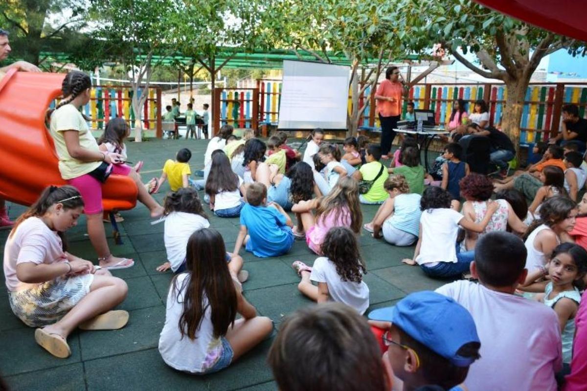 ΔΥΠΑ: Τη Μεγάλη Τετάρτη ξεκινούν οι αιτήσεις για τα 70.000 voucher παιδικών κατασκηνώσεων - Ποιοι οι δικαιούχοι