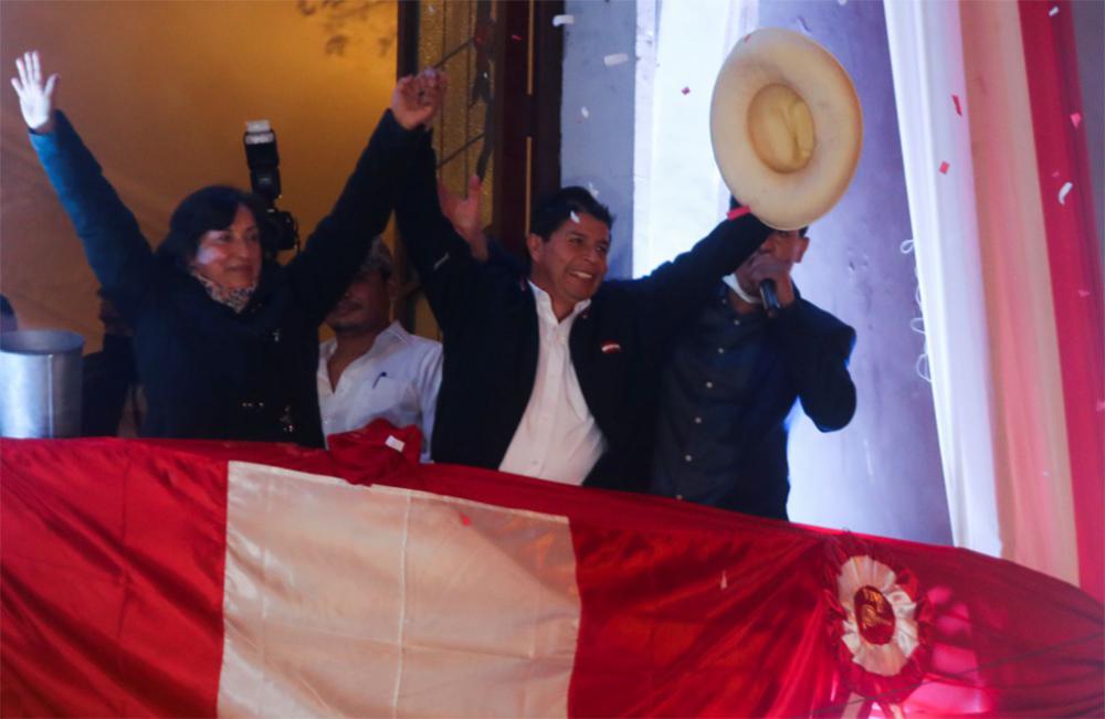 Προεδρικές εκλογές στο Περού: Ο Πέδρο Καστίγιο ανακηρύσσεται νικητής