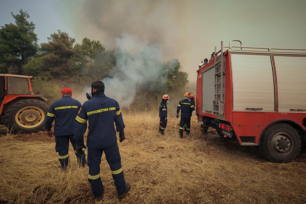 Φωτιά Εύβοια: Δραματική η κατάσταση - Εκκενώνονται και άλλες περιοχές