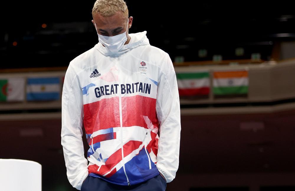Ολυμπιακοί Αγώνες-Πυγμαχία: Ο Βρετανός Γουίτακερ διαμαρτυρήθηκε στο βάθρο κατά του... εαυτού του