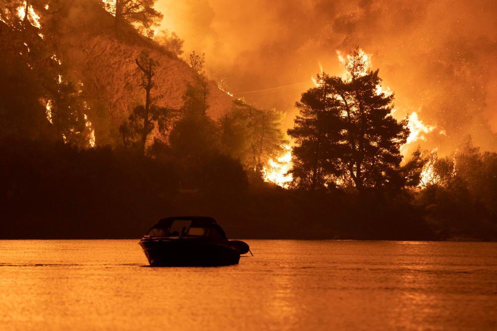 Φωτιά Εύβοια: Κάηκαν πάνω από 340.000 στρέμματα μέχρι στιγμής