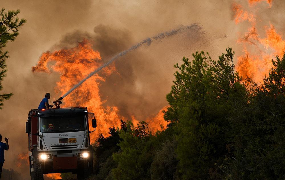 Φωτιά στην Εύβοια: Συγκινεί η Ευλαμπία Ρέβη – «Ελπίζω το κράτος να σταθεί στον άνθρωπο, έχει υποφέρει πολύ» [βίντεο]