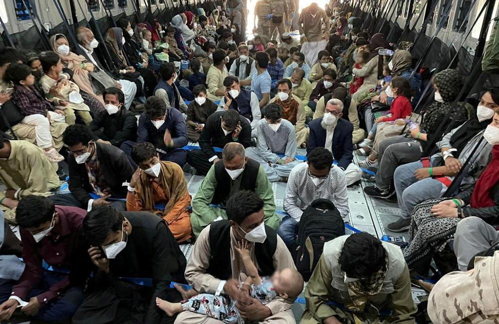 Αφγανιστάν: Περίπου 19.000 άνθρωποι απομακρύνθηκαν χθες από την Καμπούλ