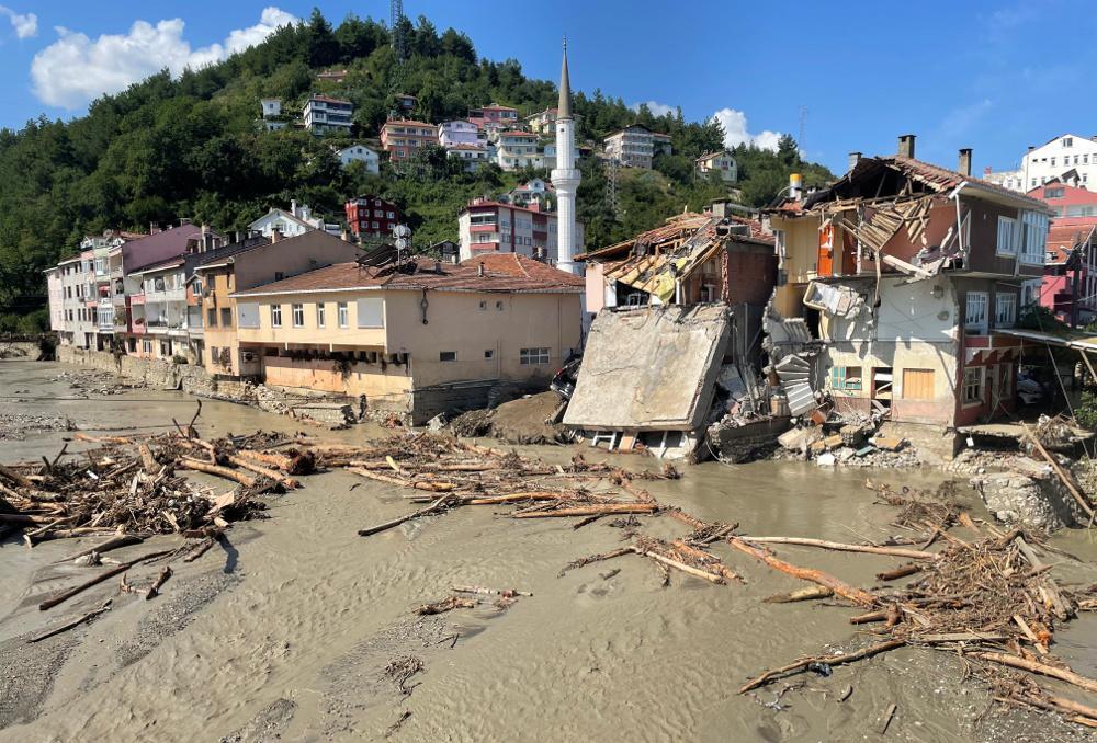 Φονικές πλημμύρες στην Τουρκία: Στους 70 ο αριθμός των νεκρών