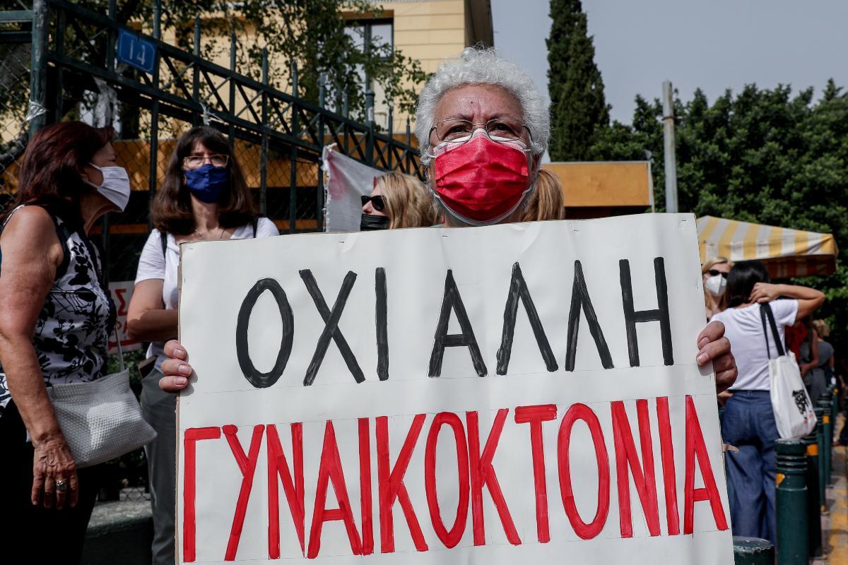 Γυναικοκτονία στη Θεσσαλονίκη: Τουμασάτου, Δούρου, Κάκκαβα «ξεσπούν» στα social – Στο… στόχαστρο κράτος και νόμοι