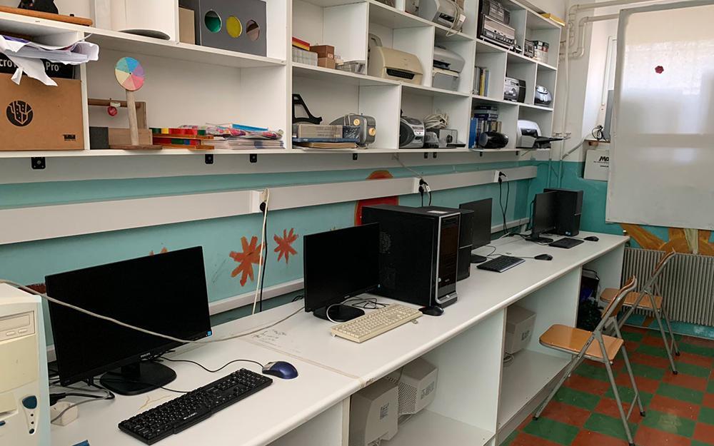 Με ηλεκτρονικούς υπολογιστές εξοπλίστηκαν σχολεία της Λέρου