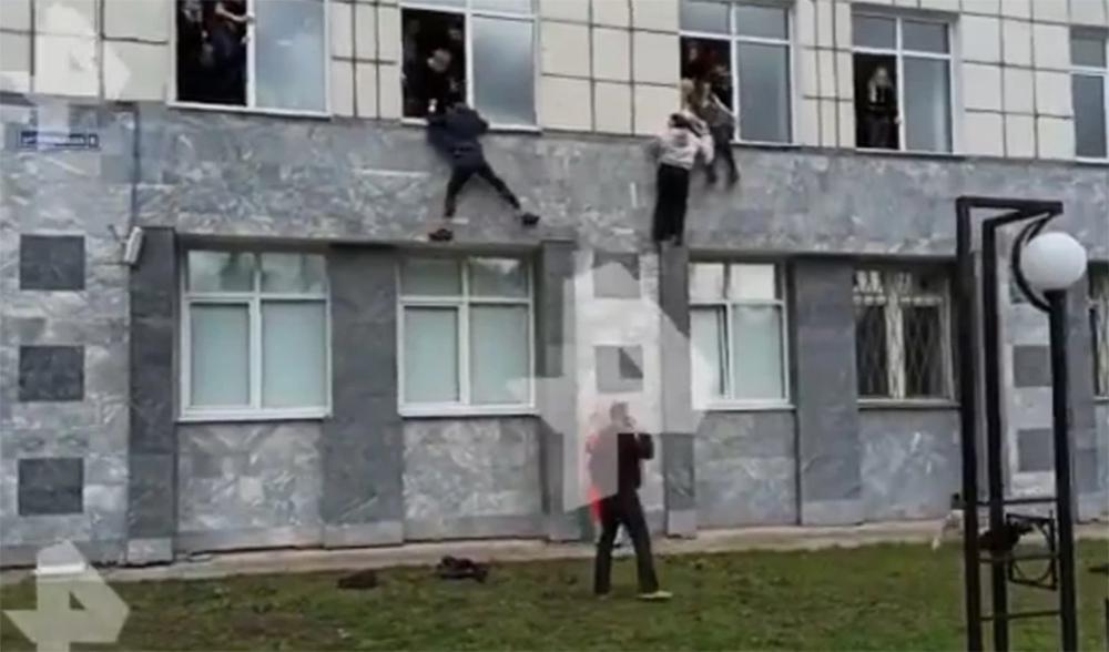Τρόμος στη Ρωσία: Πυροβολισμοί σε πανεπιστήμιο [βίντεο]