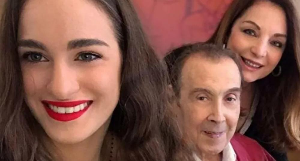 Μαρία Βοσκοπούλου: Χαμογελάει ξανά μετά τον θάνατο του πατέρα της