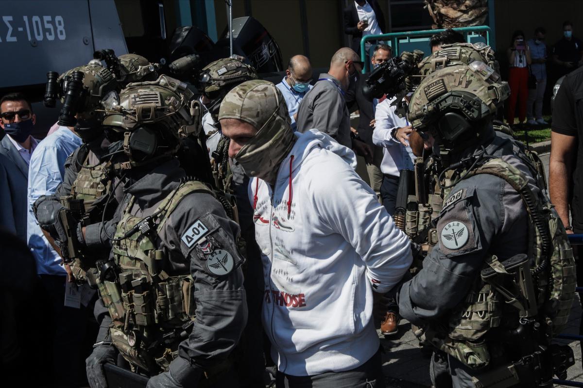 ΔΕΘ 2021: Σύλληψη τρομοκράτη μπροστά στον Πρωθυπουργό – Εντυπωσίασε η επιχείρηση του Λιμενικού