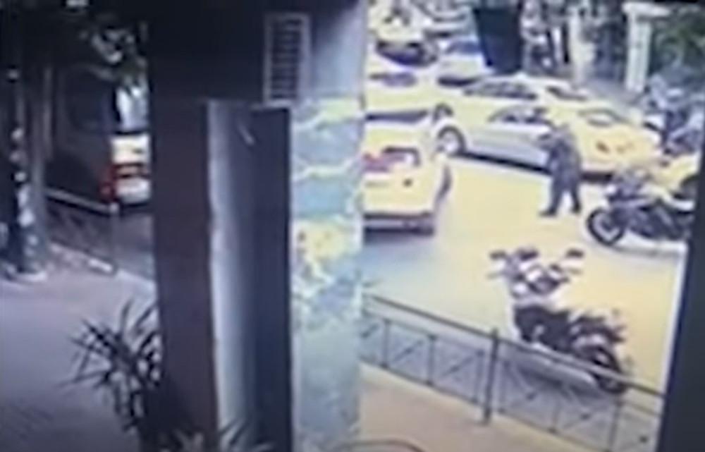 Βίντεο – ντοκουμέντο από την καταδίωξη και τους πυροβολισμούς στο κέντρο της Αθήνας