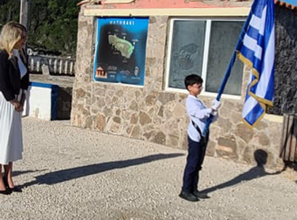 28η Οκτωβρίου: Συγκίνηση για τον 9χρονο Τάσο - Παρέλασε μόνος του