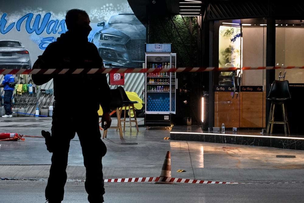 Βίντεο - σοκ από την εν ψυχρώ δολοφονία σε βενζινάδικο στη Νίκαια
