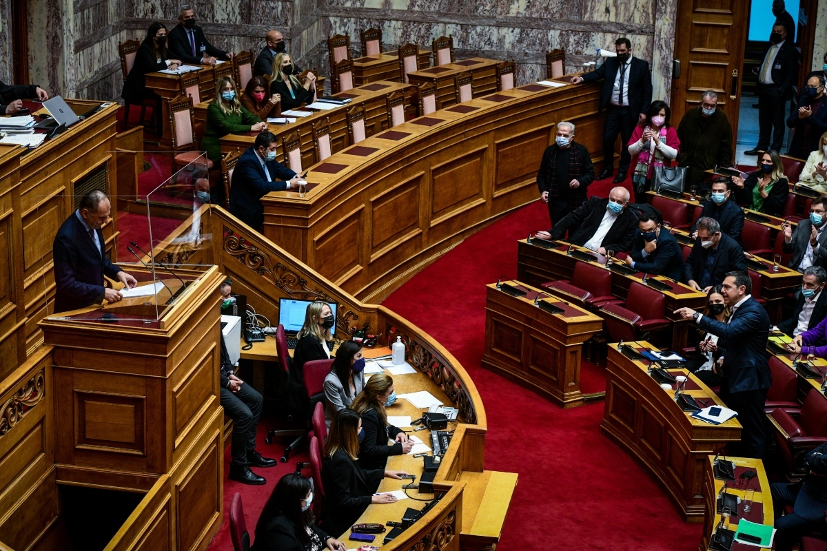 Προϋπολογισμός 2021: Επεισόδιο στη Βουλή – Ένταση ανάμεσα σε Αλέξη Τσίπρα και Γιώργο Γεραπετρίτη, αποχώρησε η ΚΟ του ΣΥΡΙΖΑ