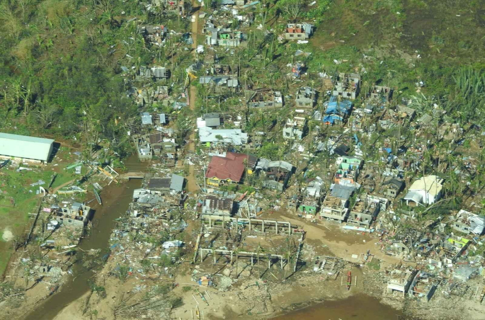 Φιλιππίνες: 108 νεκροί από τον πιο καταστροφικό τυφώνα της χρονιάς