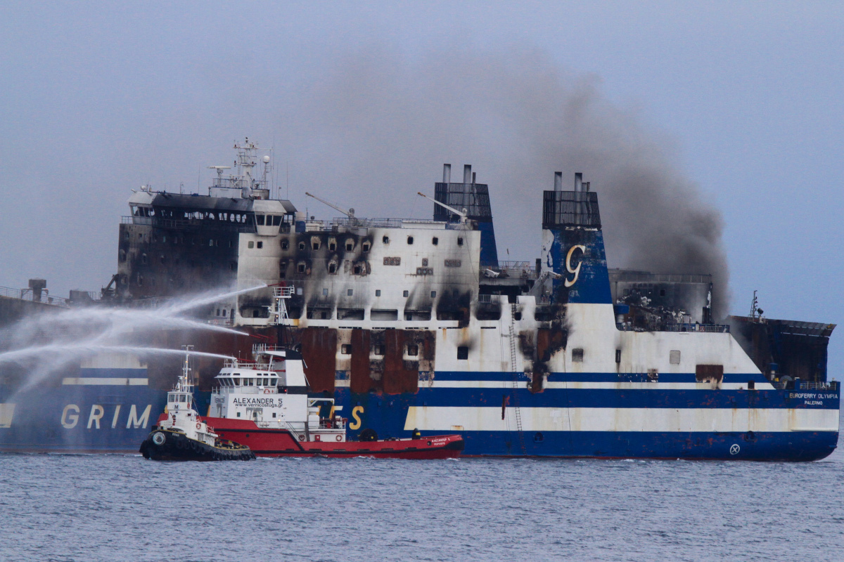 Φωτιά στο πλοίο Euroferry Olympia