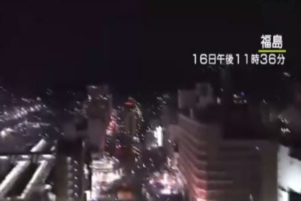 Σεισμός στην Ιαπωνία: Η στιγμή που τα 7,4 Ρίχτερ χτυπούν τη χώρα – Συγκλονιστικά βίντεο από τα social media
