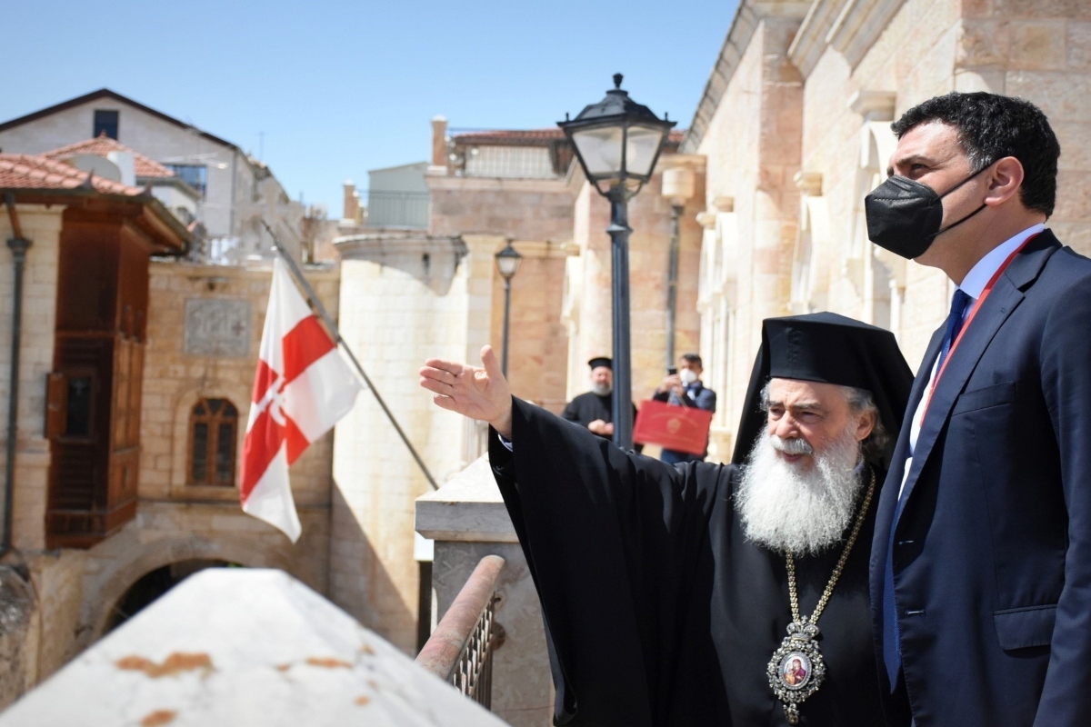 Βασίλης Κικίλιας: Συνάντηση με τον Πατριάρχη Ιεροσολύμων Θεόφιλο Γ’ – «Έρχομαι ως ταπεινός προσκυνητής και ως Έλληνας»