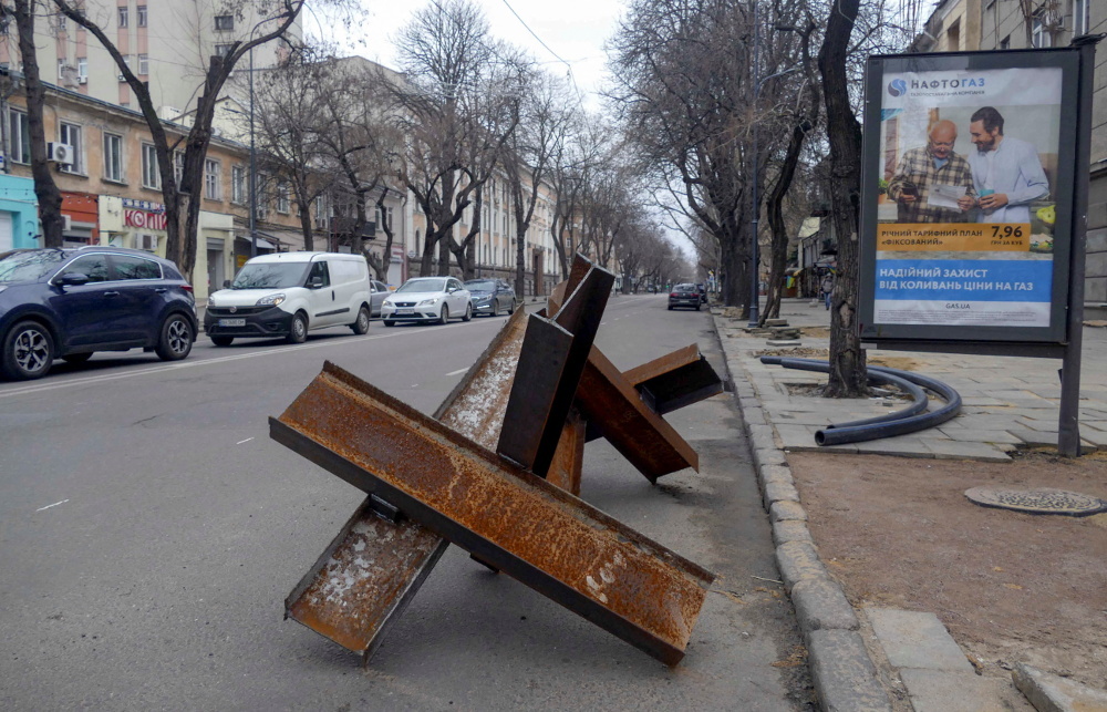 Πόλεμος Ουκρανία Ρωσία: Οι κάτοικοι στην Οδησσό προετοιμάζονται και περιμένουν