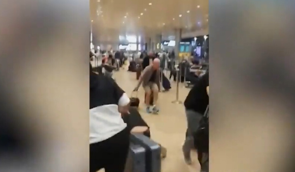 Πανικός στο αεροδρόμιο του Τελ Αβίβ: Τουρίστες πήραν για «σουβενίρ» οβίδα!