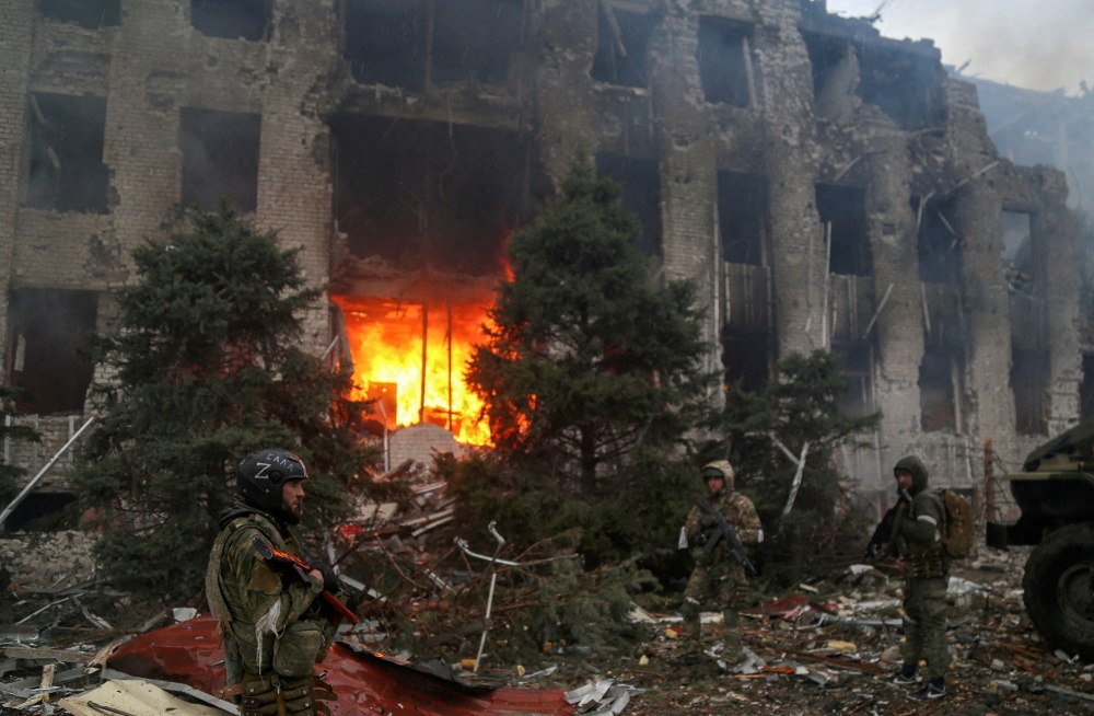 Πόλεμος στην Ουκρανία: Για θηριωδίες εναντίον αμάχων στη Μαριούπολη κάνει λόγο ο Μπορέλ